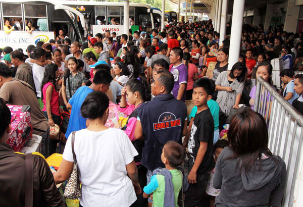 Menos ang pasahero paingon sa Negros