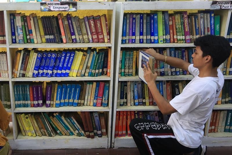 Removal of Panitikan and Filipino as core college subjects
