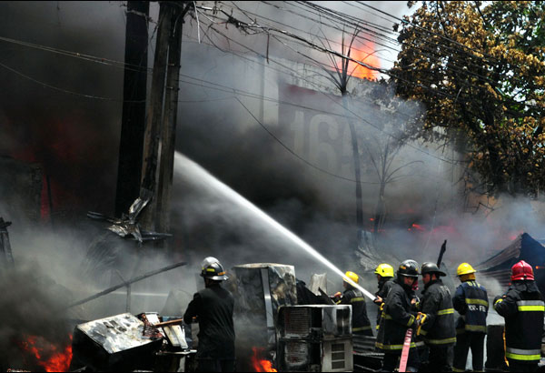 Sunog sa Caloocan, Malabon at Port Area: 1 patay, 10 sugatan, 1 nawawala