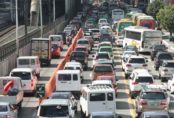 Mga kalsada bukas na... daloy ng trapiko balik sa normal