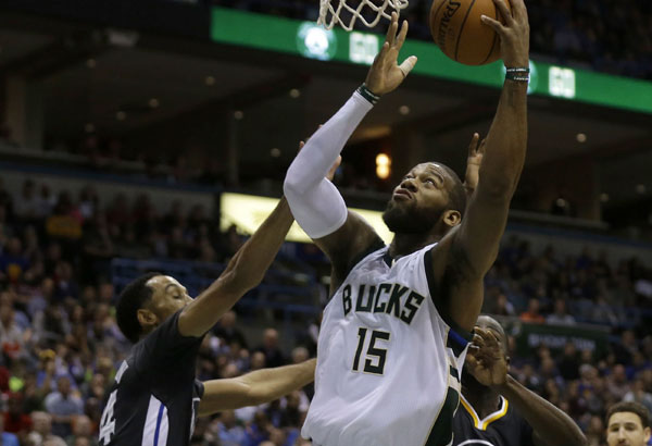 Bucks pinutol ang streak ng Warriors