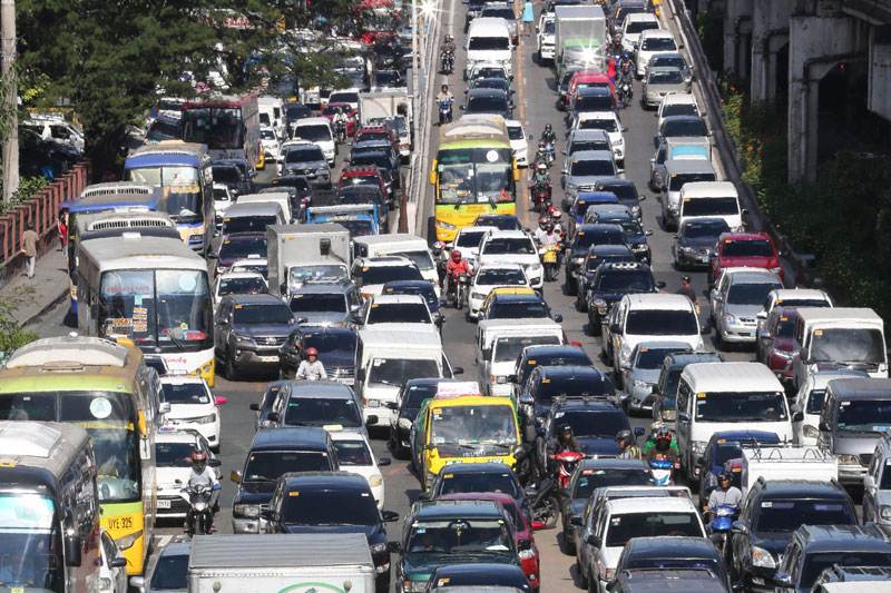 A readerâ��s cure for Metro Manilaâ��s traffic problem