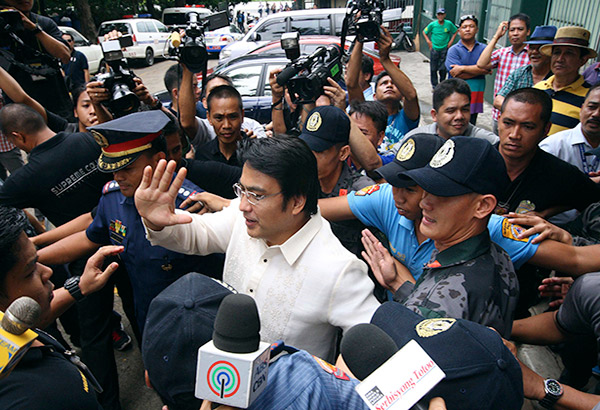Bong &lsquo;no plea&rsquo; sa arraignment