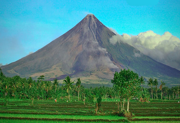 Mayon spews thick lava | Headlines, News, The Philippine Star ...