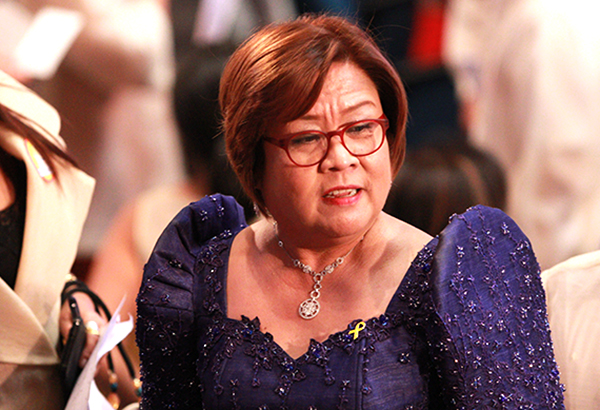Unbowed Leila: Rody a tired, old narcissist
