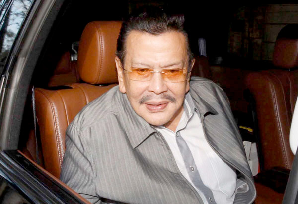 Erap &rsquo;di na puwedeng tumakbo sa pagkapangulo - Macalintal