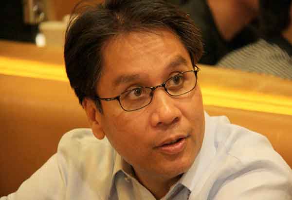 Pagtutol ni Mar sa tax reform binatikos