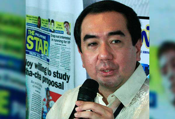 Comelec Chair Bautista nag-resign