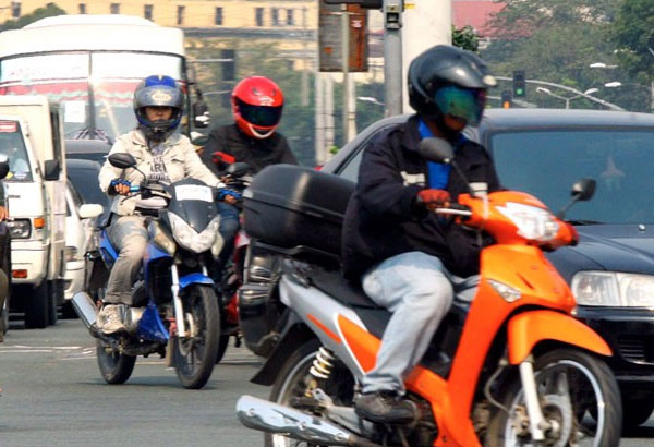 Technician sinita sa helmet, timbog sa baril