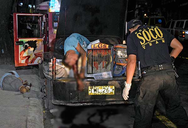 Jeepney operator, driver itinumba!      