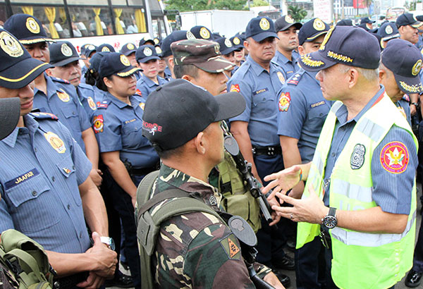Albayalde ininspeksyon ang mga daraanan ng ASEAN convoy