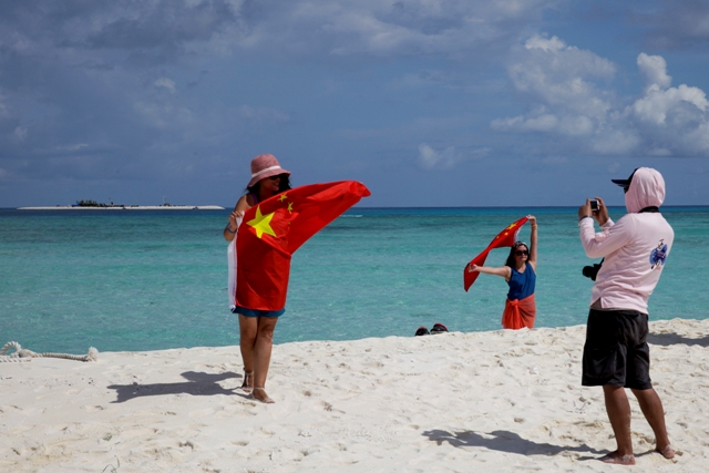 Chinese patriotism fuels cruises to disputed isles