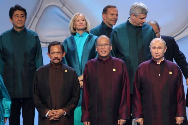 Why Aquino, Putin wore 'Star Trek' tunics at APEC