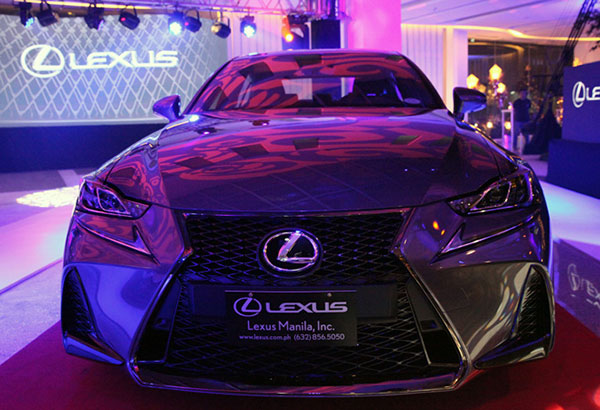 Lexus gives mid-cycle makeover to IS sedan | Philstar.com