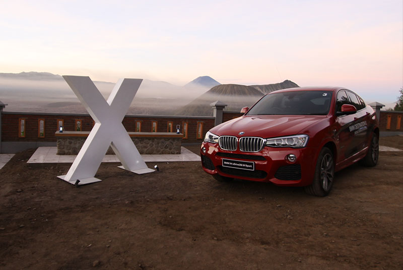 BMW X-Series showoff abilities in Indonesia