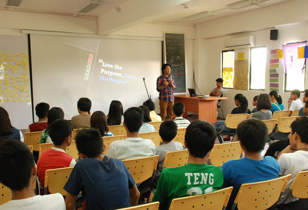 CNN hero graces Lancaster New City's youth leadership lecture