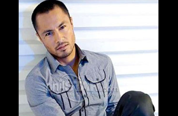 ABS-CBN: Derek Ramsay now with TV5