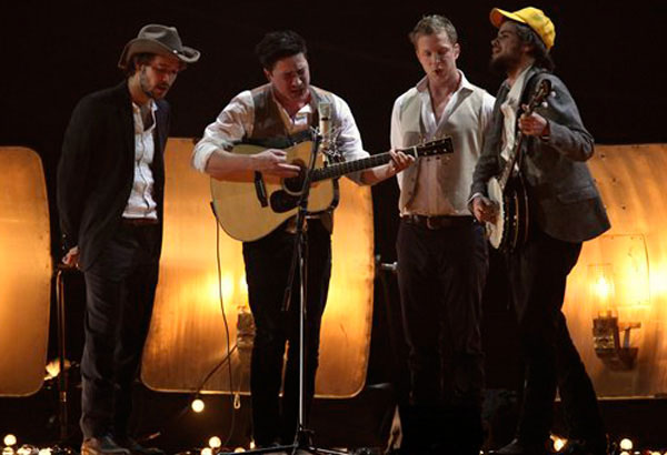 Grammys spread the love with 6 top nominees