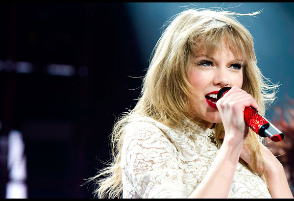 Taylor tops Billboard&rsquo;s 2014 moneymakers list