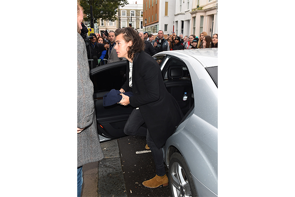 One Direction, Bono sing to raise Ebola funds