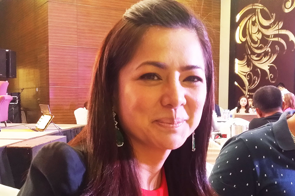 Alice Dixson wants to be a mom at 47
