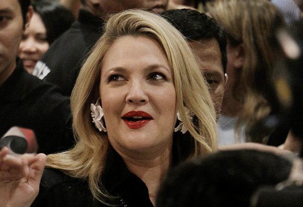 WATCH: Drew Barrymore says going to Manila â��feels like a dreamâ��