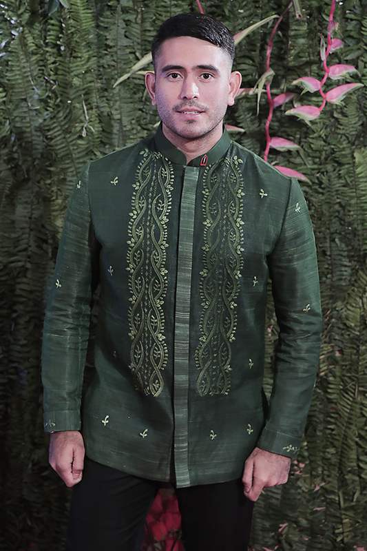 filipiniana attire male