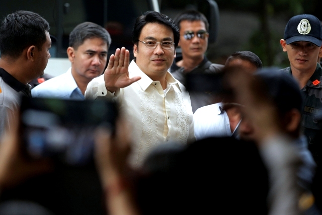 Revilla, aide suspended from Senate posts