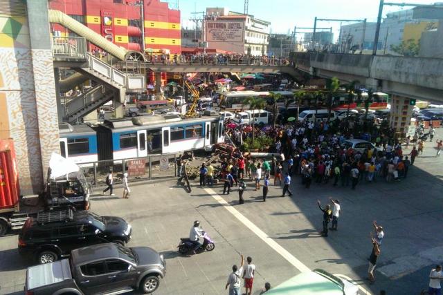 Nancy Binay seeks MRT crash probe