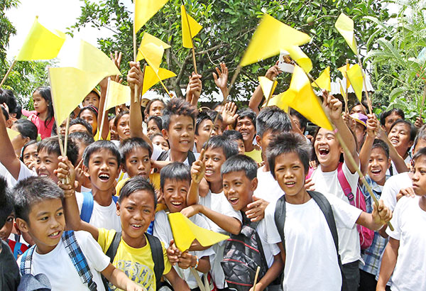 Noy opens &lsquo;DAP&rsquo; bridge in JPE country