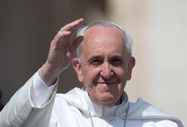 Poll: 9 of 10 view pope positively