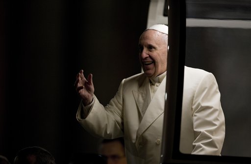 Pope prays for peace in hearts, families, nations