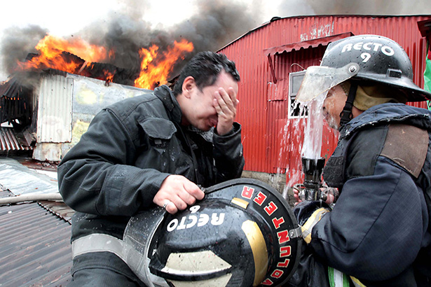 Quezon City fire kills 3, leaves thousands homeless