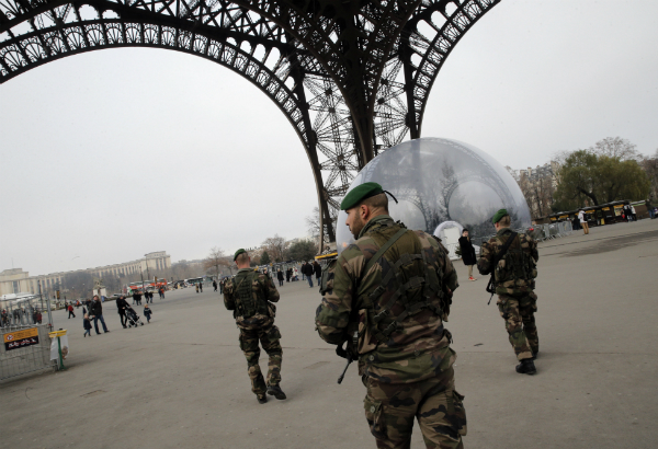 Police: As many as 6 Paris terror suspects may be at large