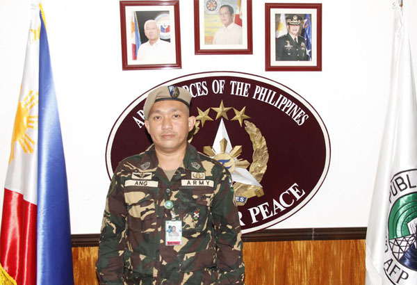 Off duty soldier saves toddler from hostage taker