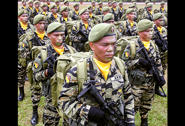 Head of Army unit that extricated SAF 44 gets award