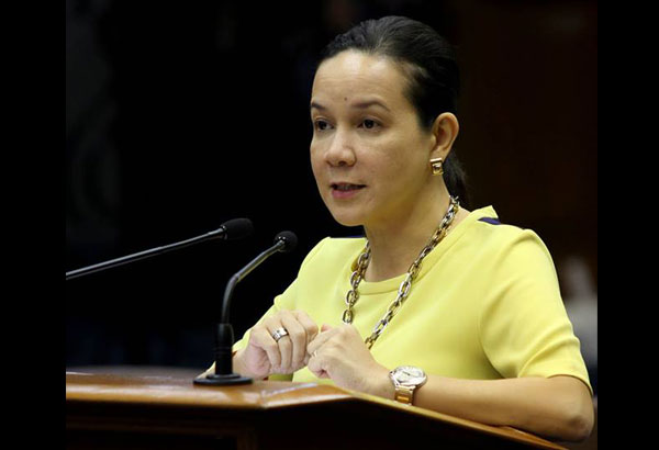 Poe: Lean resume means less political baggage