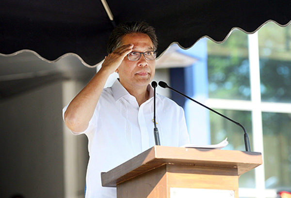 Jesse Robredo pinaniwalaan at hinangaan si Mar &ndash; Leni