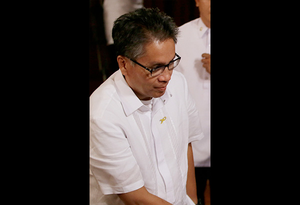 Mar options open; Binay eyes Miriam