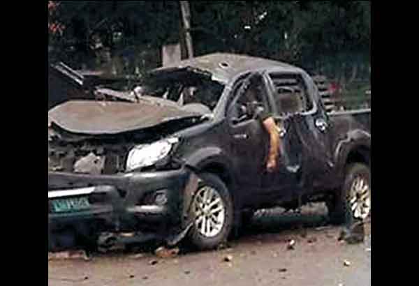 4 dead as bomb hits Basilan vice mayor&rsquo;s convoy