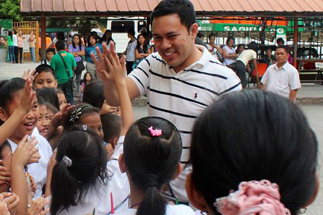 Mark Villar backs out of senatorial race