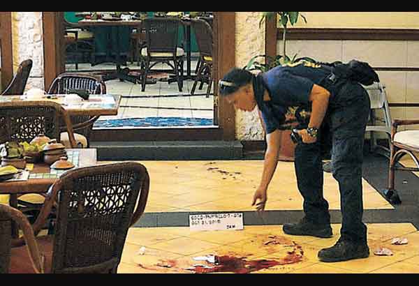 Philippines to turn over couple in shooting to China