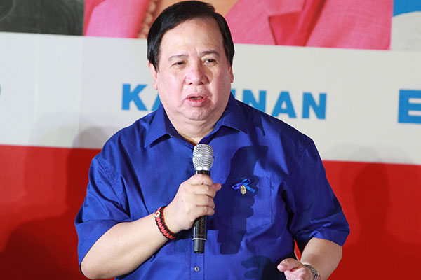 Gordon mum on endorsing presidential bet