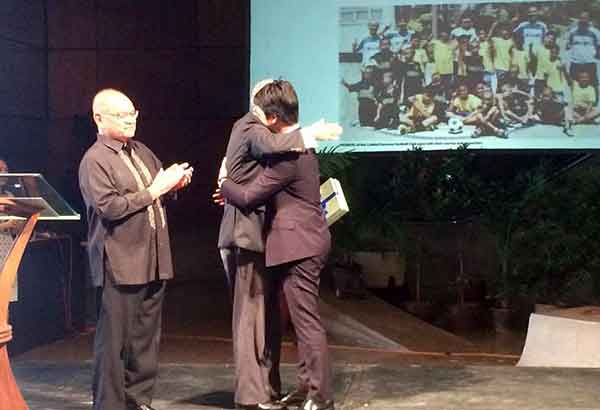UP grad in photo plagiarism gets redemption