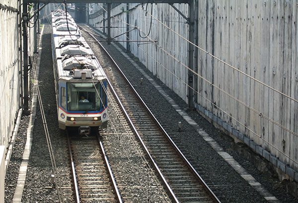 WATCH: MRT-3 cuts train speed by half due to safety checks
