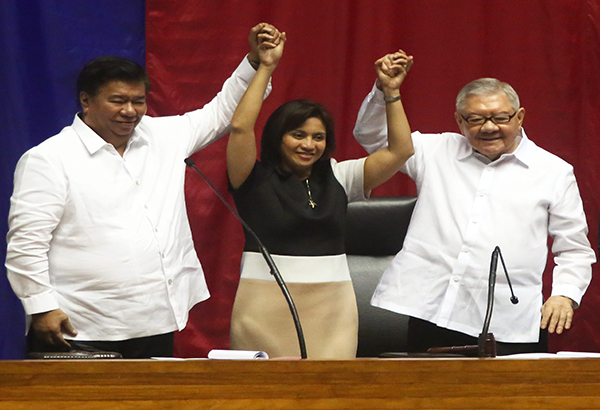 Duterte, Robredo proklamado na