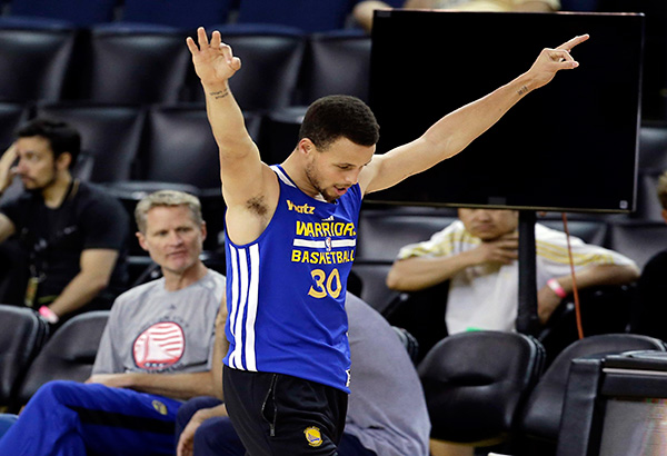 LeBron, Curry face-off to fuel brewing rivalry