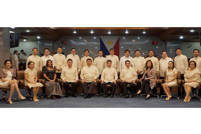 Villar, Pacquiao bilyonaryo ng Senado, Trillanes pinakamahirap