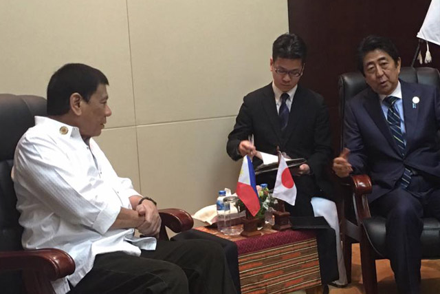 Rody vows best behavior in meeting with emperor   