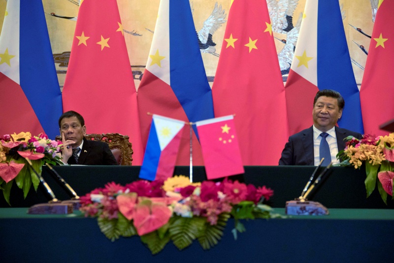 Palace defends Duterte's China policy